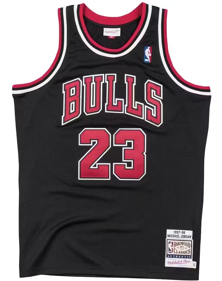 Mitchell & Ness Chicago Bulls Alternate 1997-98 Michael Jordan Jersey